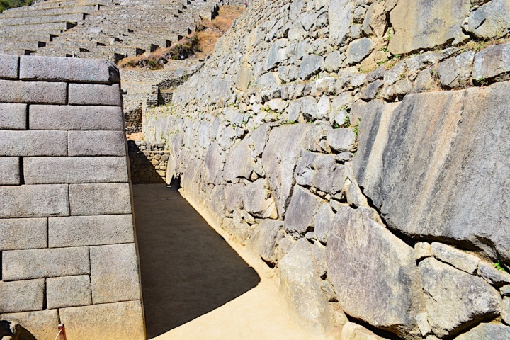 10 Photos that Prove Megalithic Engineers Predated the Inca Builders Dsc_2060-c